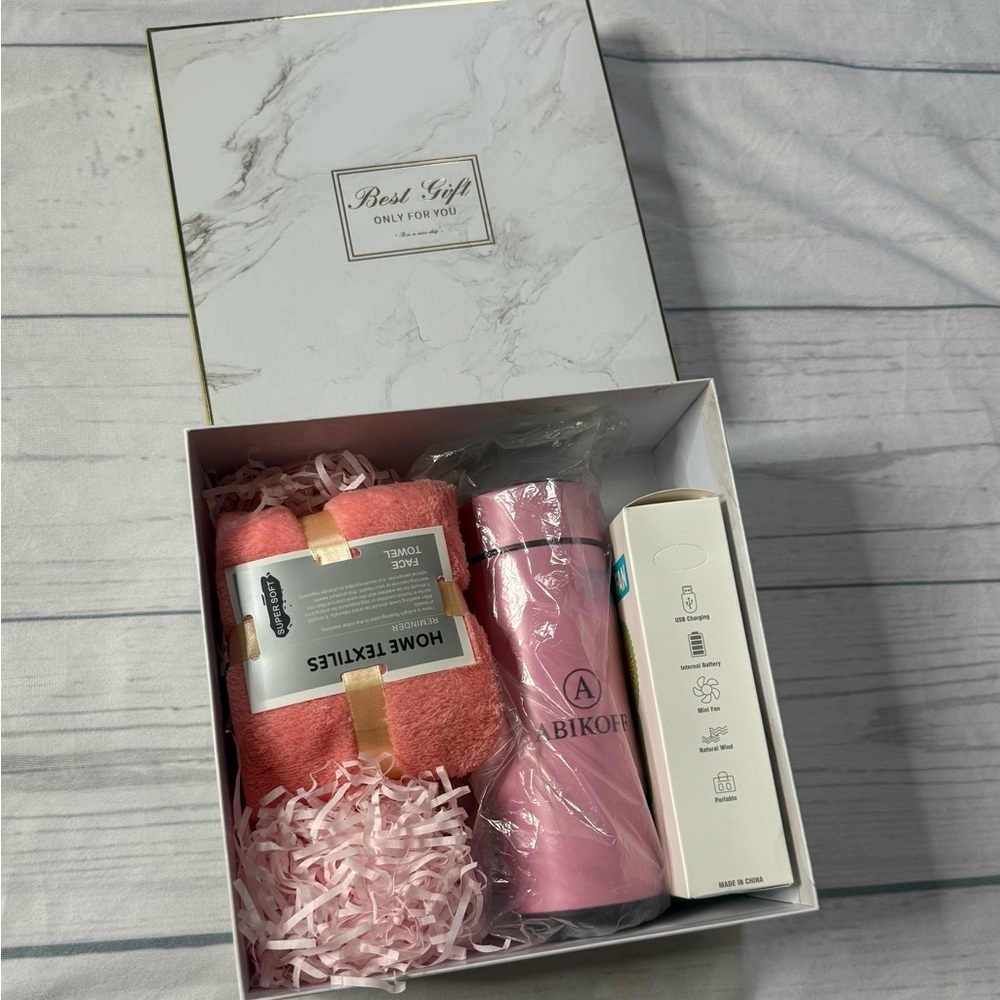 Pink ABIKOFF Gift Set with Thermos and Fan - Picture 4 of 7